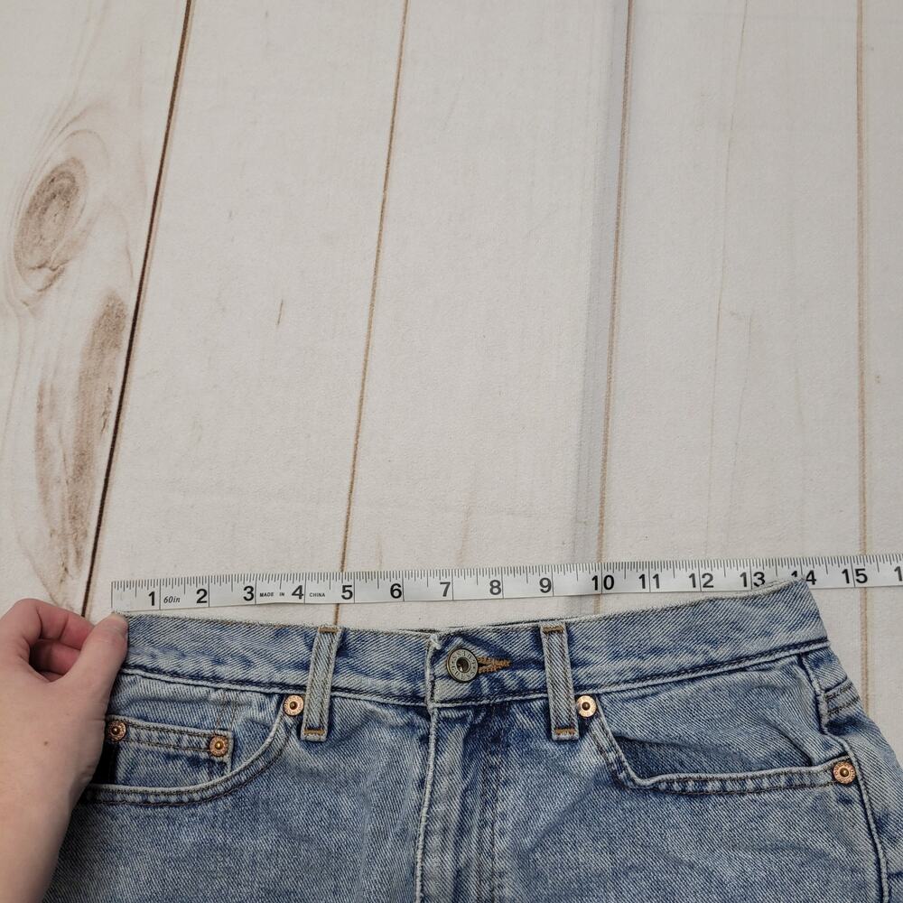 Guess Light Wash Denim Cutoff Shorts with Back Logo - Picture 5 of 9